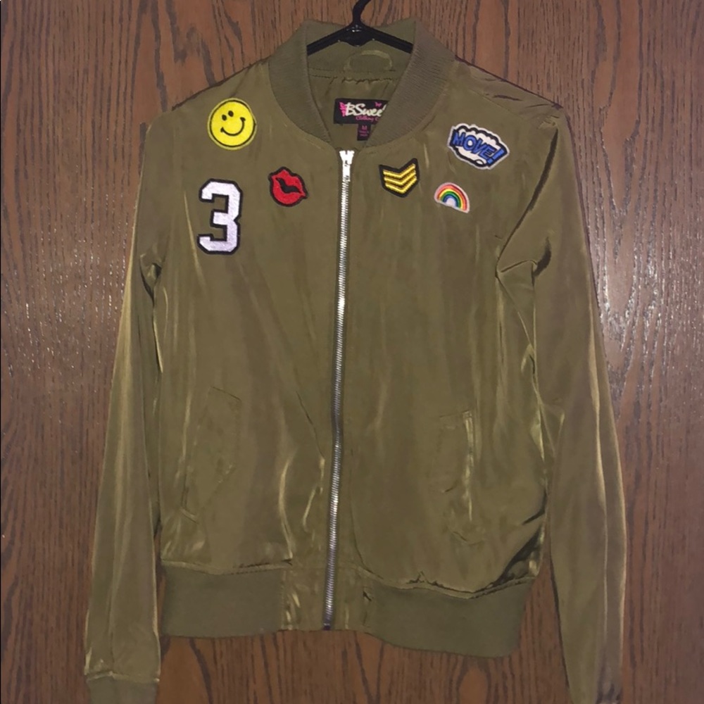 a army green jacket